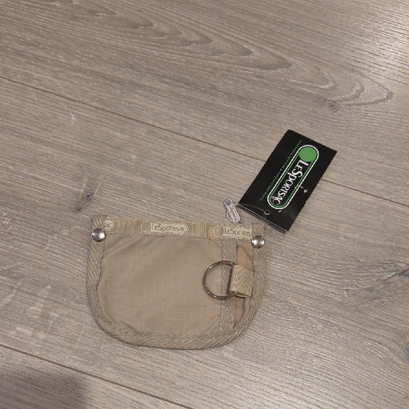 Lesportsac Handbags - NWT Lesportsac Key Change Pouch